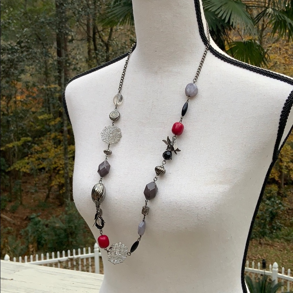 Beautiful Necklace - Picture 4 of 5